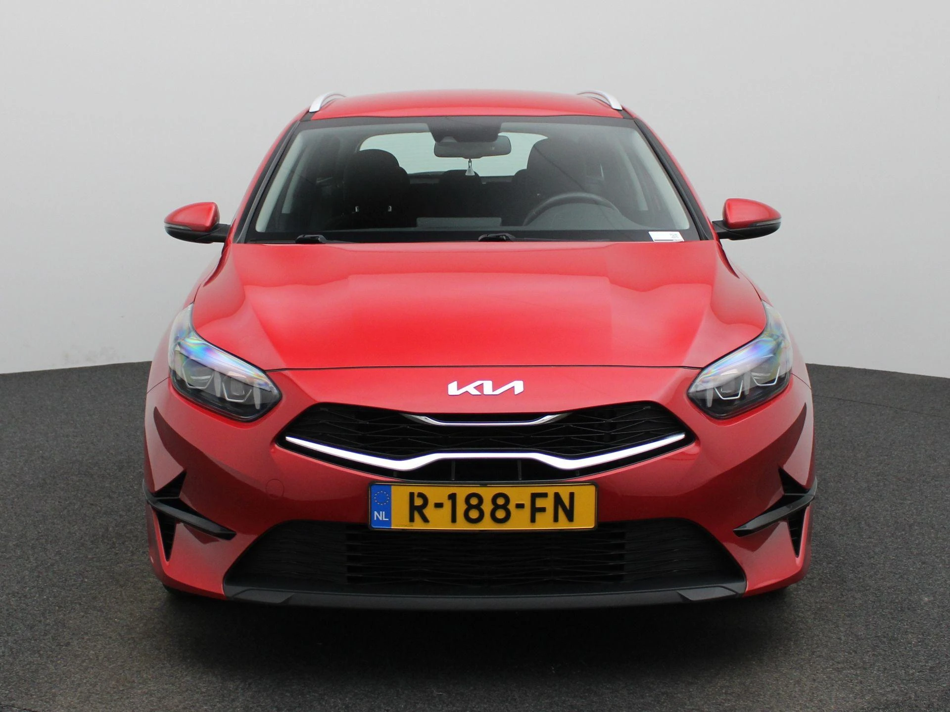 Kia-Ceed Sportswagon-image-2