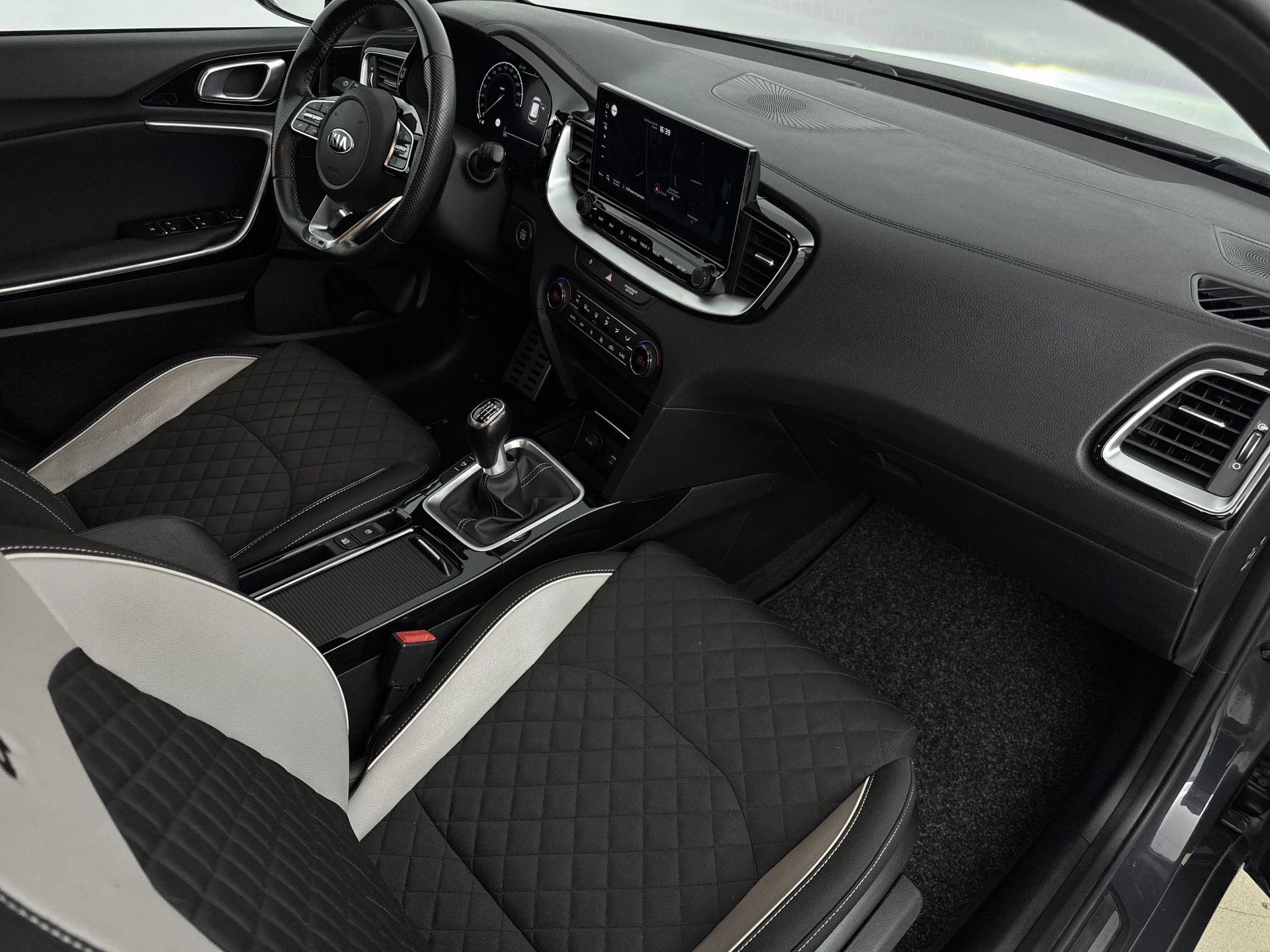 Kia ProCeed 1.0 T-GDI GT-PlusLine