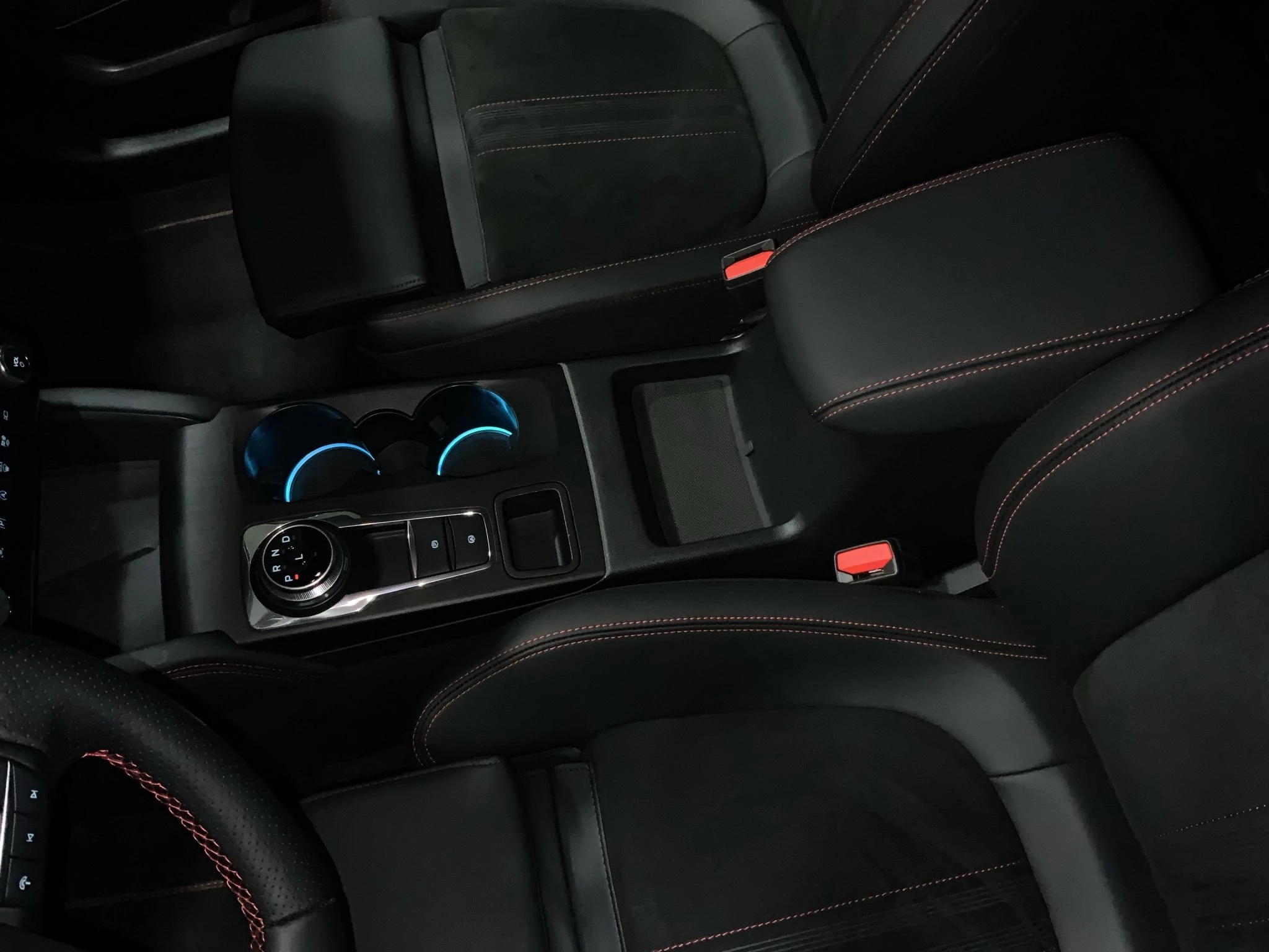 Ford Kuga ST-Line X Aut.*360GRAD*LED-MATRIX*NAVI*GRA*WINTER-PKT.