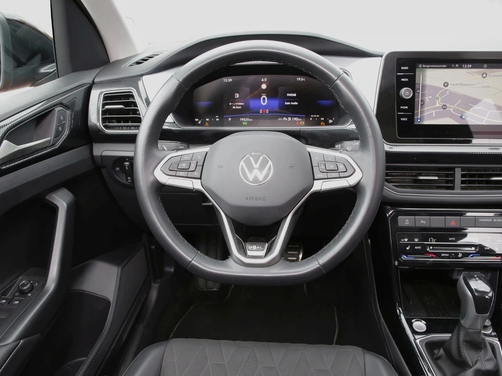 Volkswagen-T-Cross-image-14