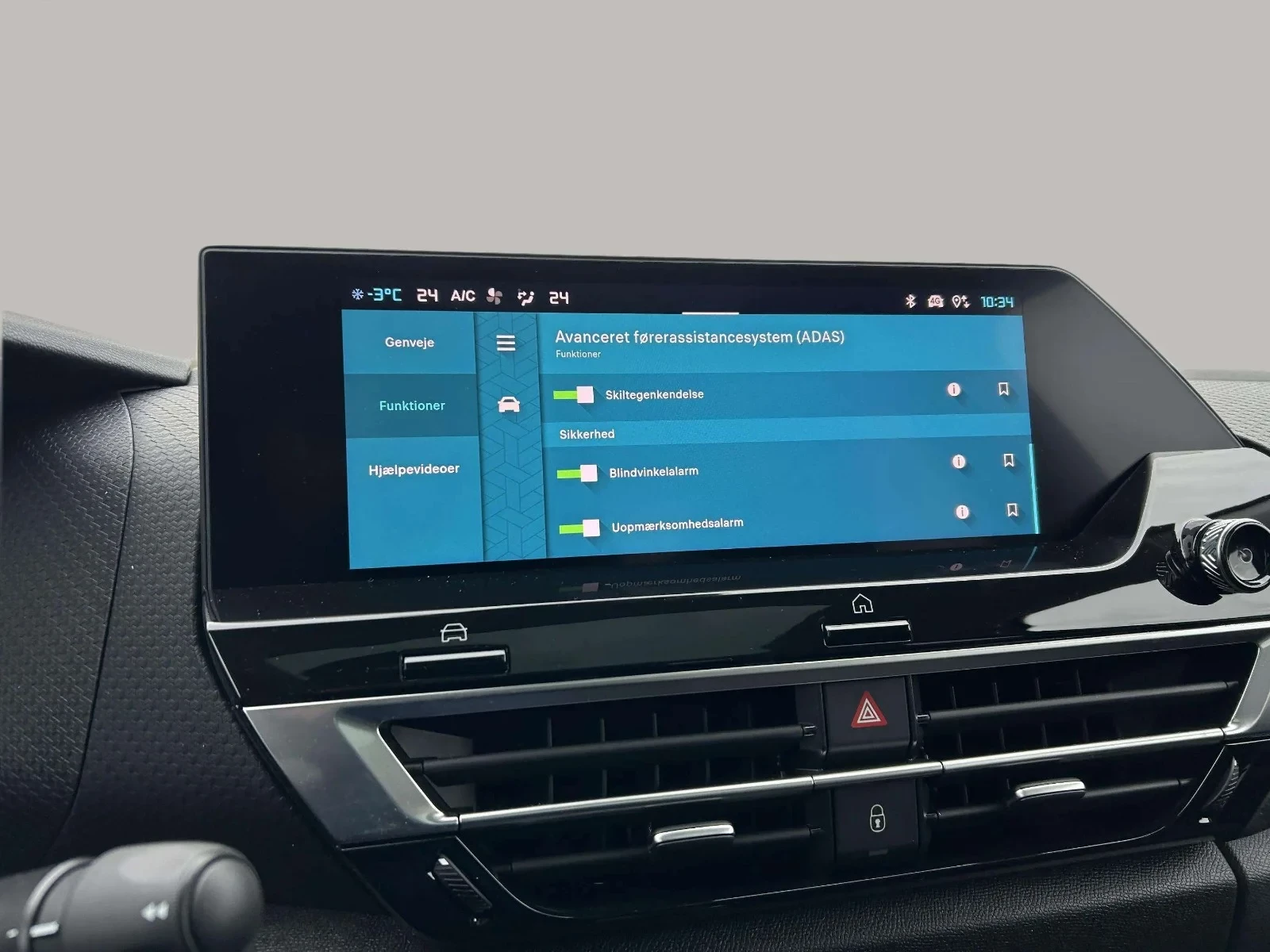 Citroën-ë-C4 X-image-21