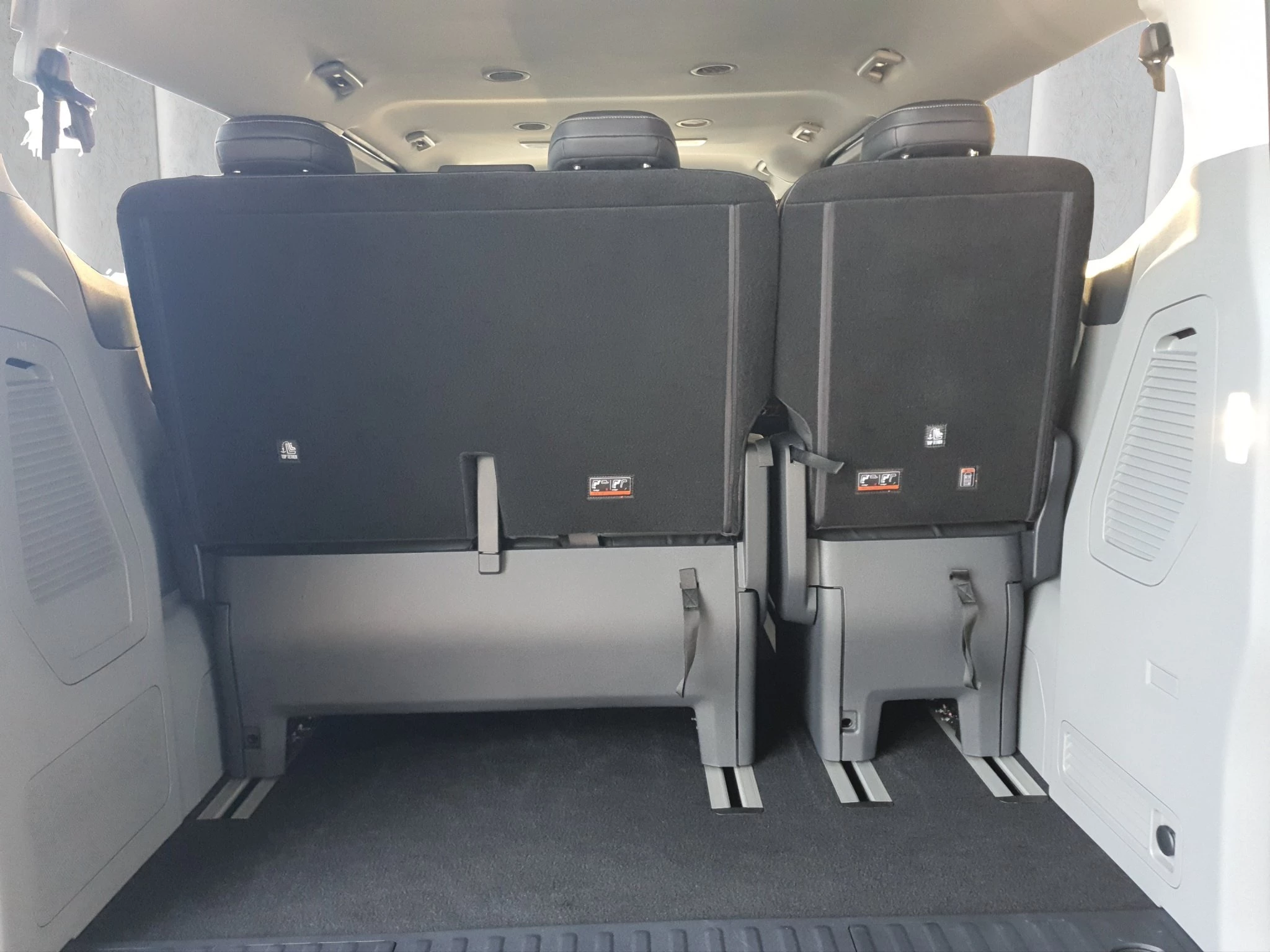 Ford-Tourneo Custom-image-16