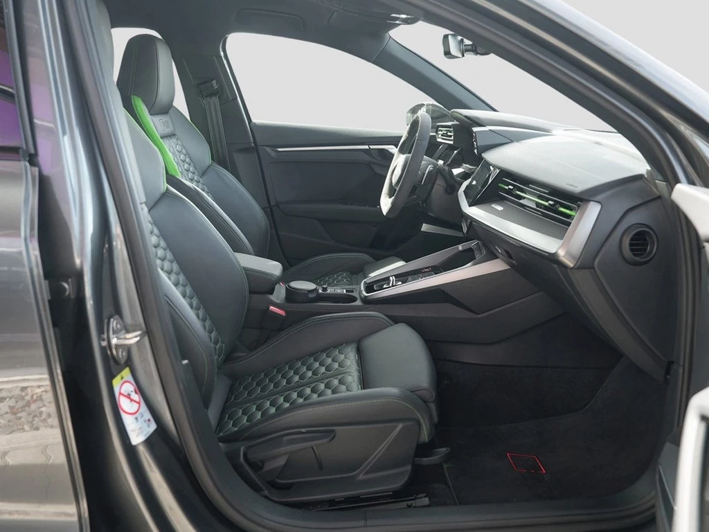 Audi RS3 Lim. TFSI qu. S tronic /MatrixLED/HuD/SAGA