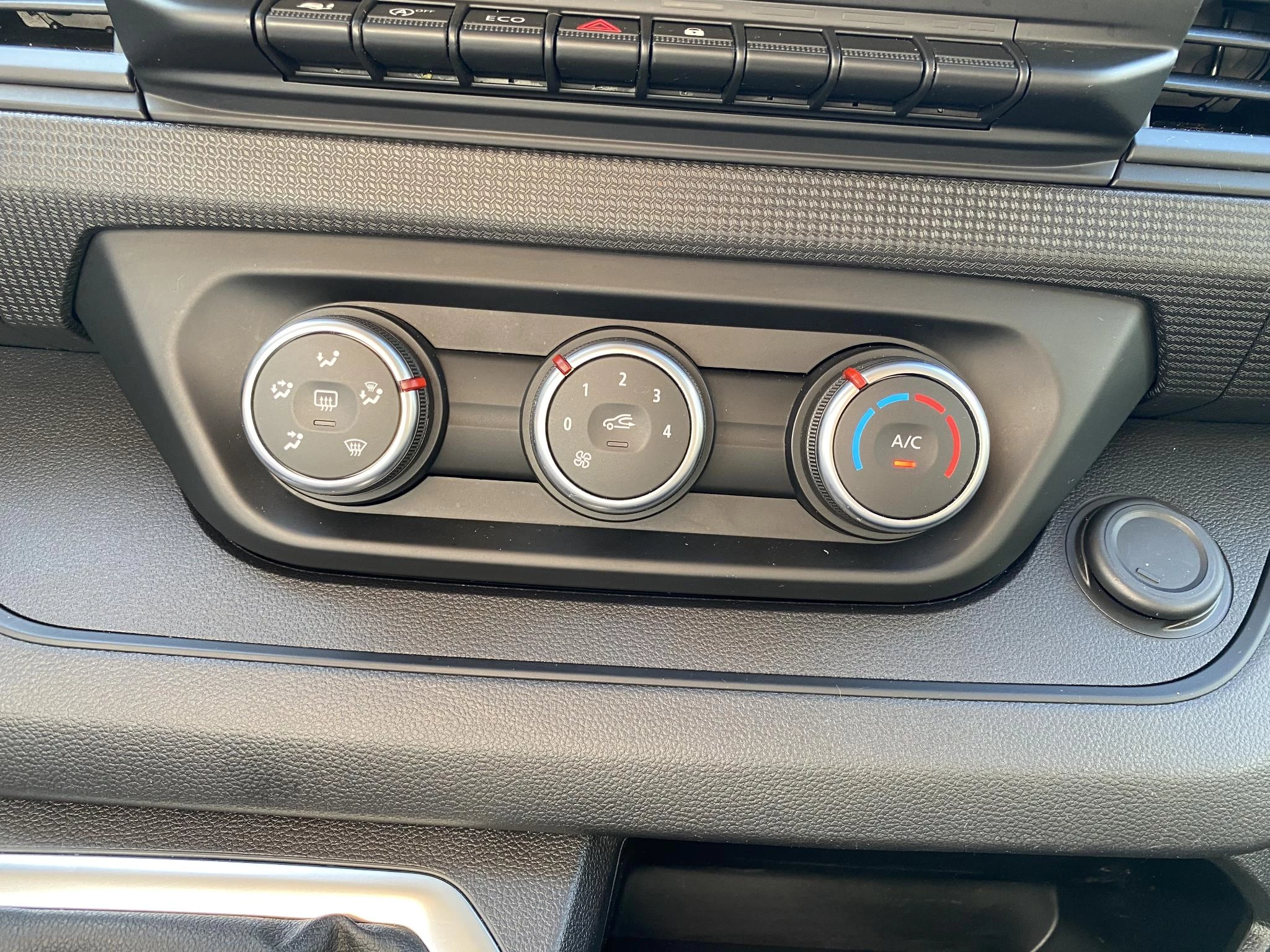 Renault-Trafic-image-20