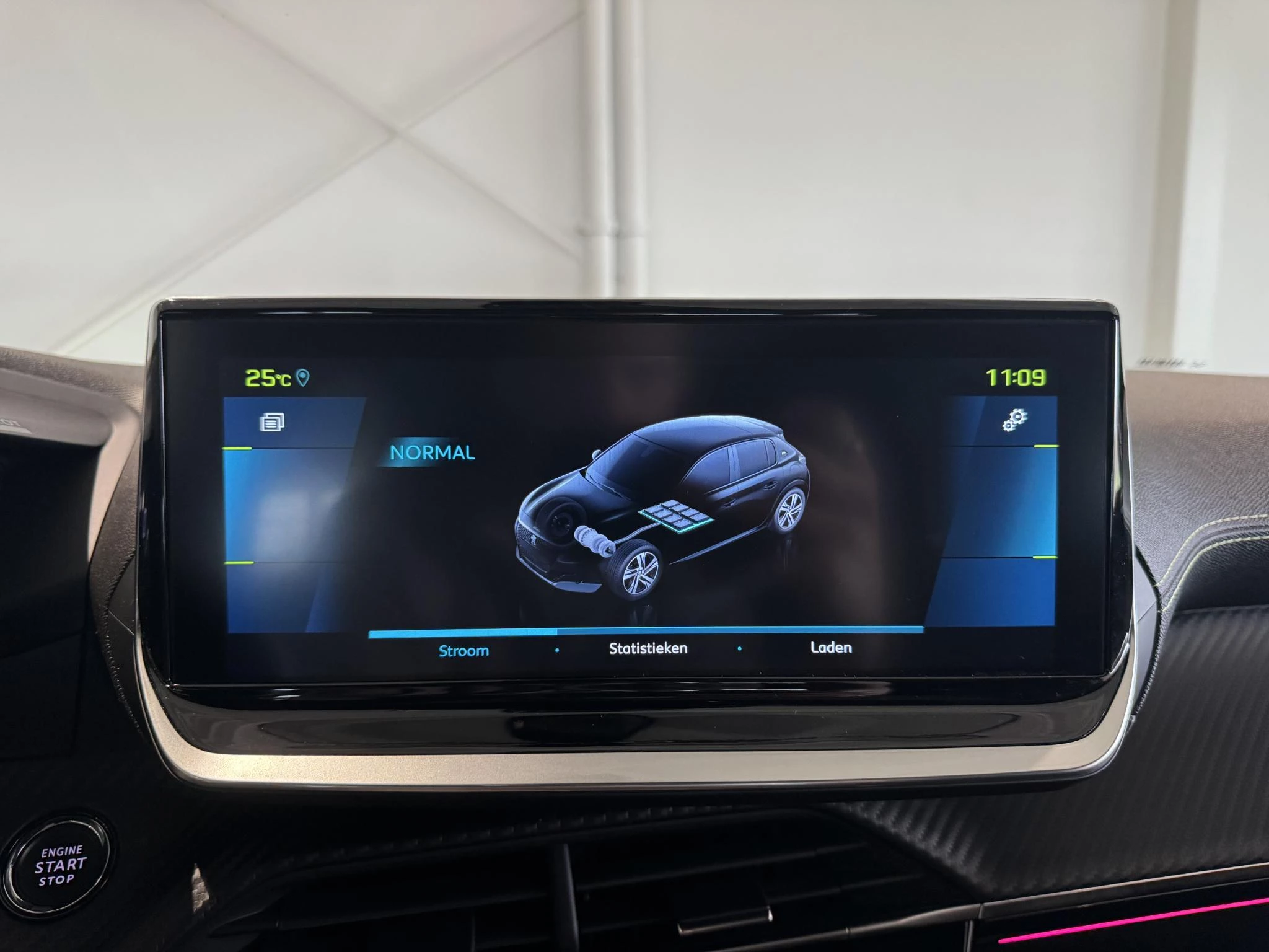 Peugeot-e-208-image-29