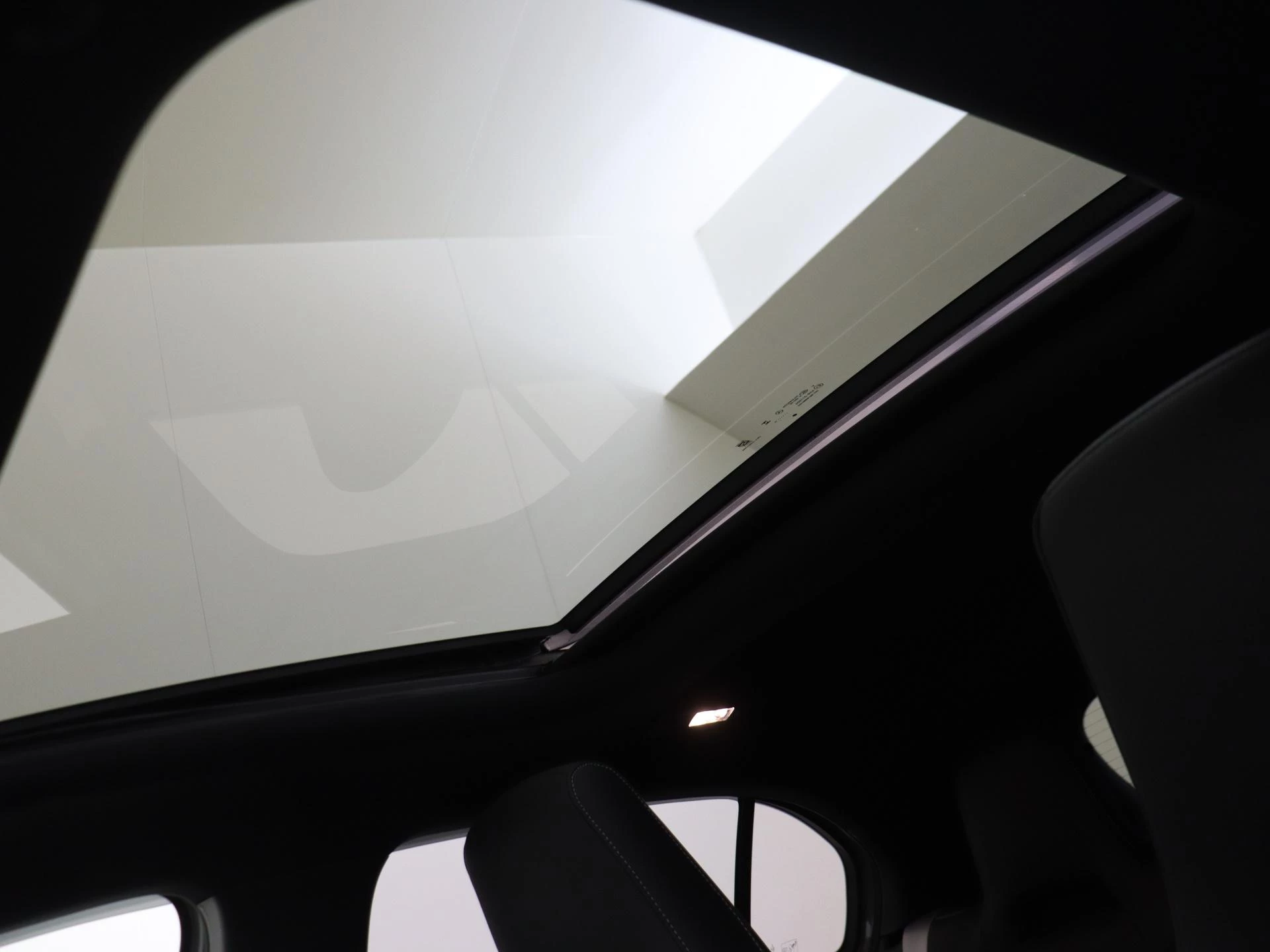 Mercedes-Benz-A-Klasse-image-27