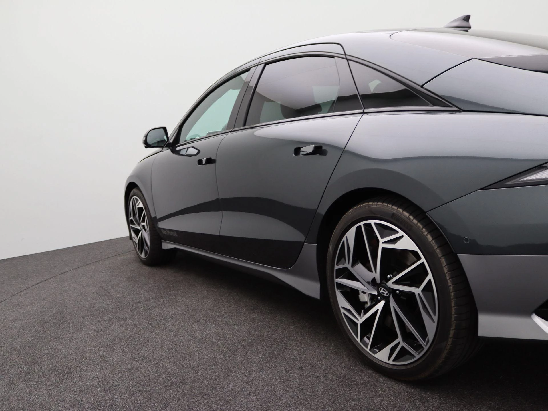 Hyundai-IONIQ 6-image-37