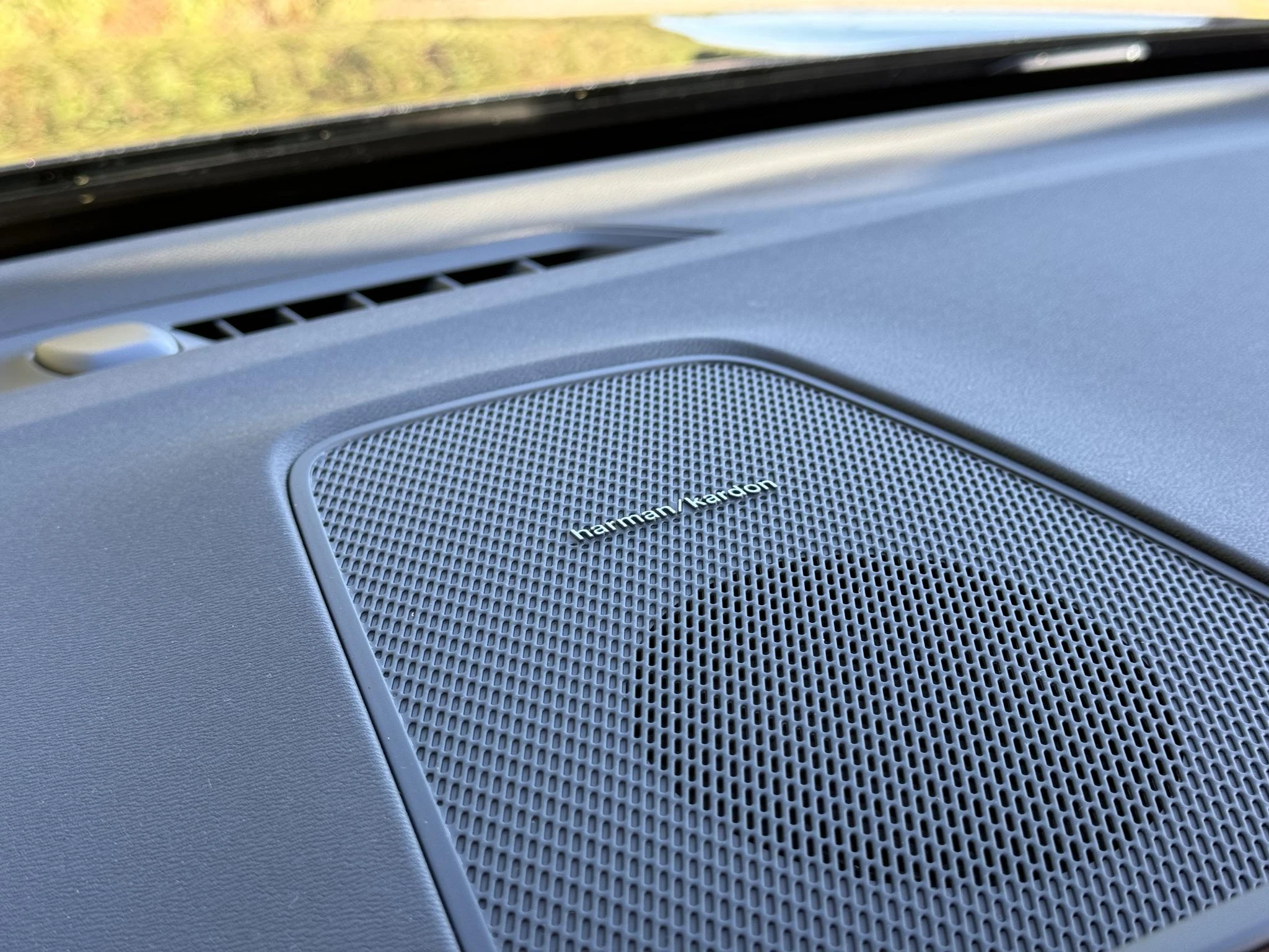 Volvo-XC60-image-3