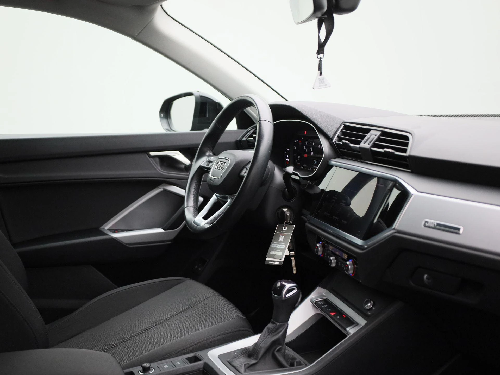Audi-Q3-image-32