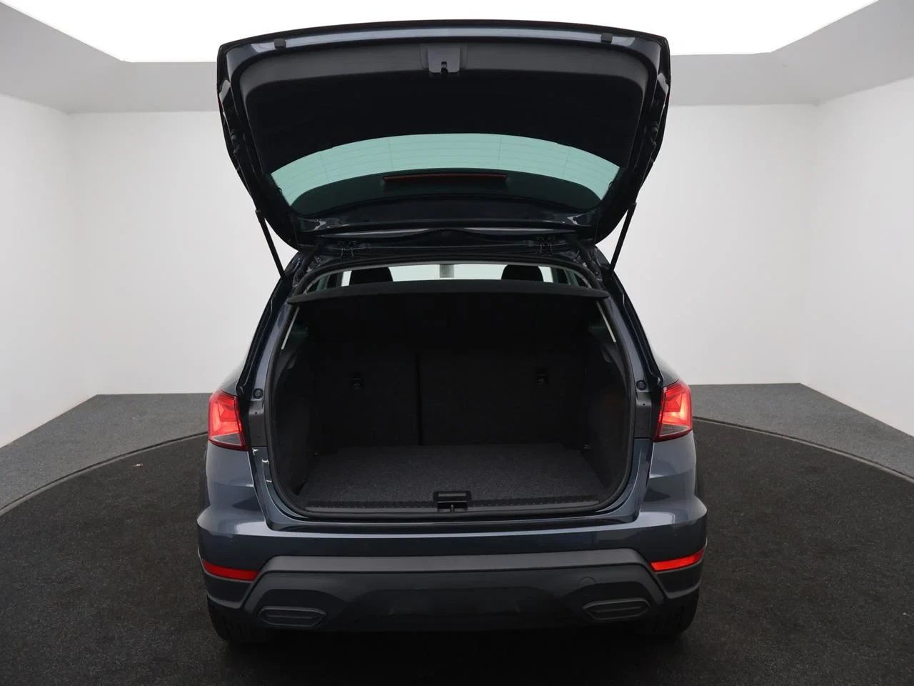 SEAT-Arona-image-11