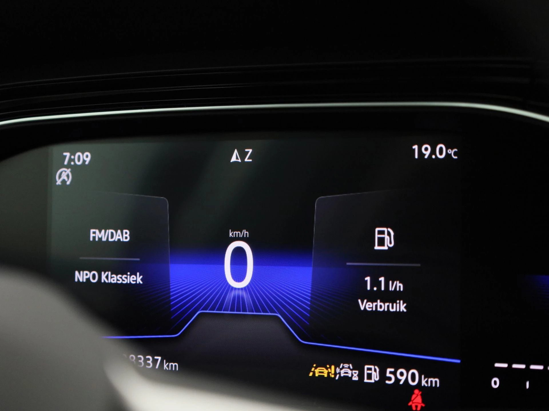 Volkswagen-Polo-image-16