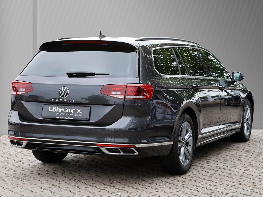 Volkswagen-Passat-image-3
