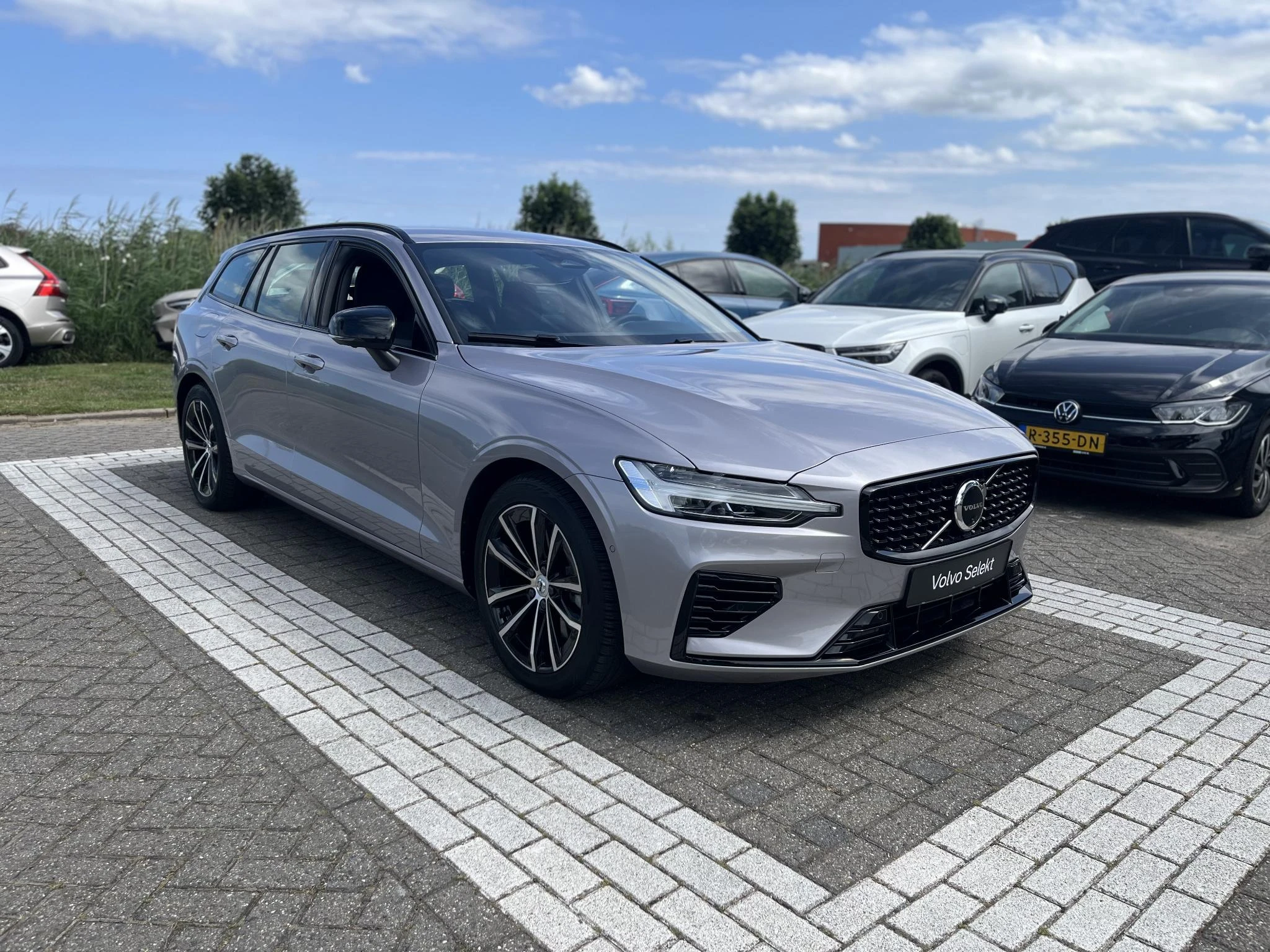 Volvo-V60-image-22
