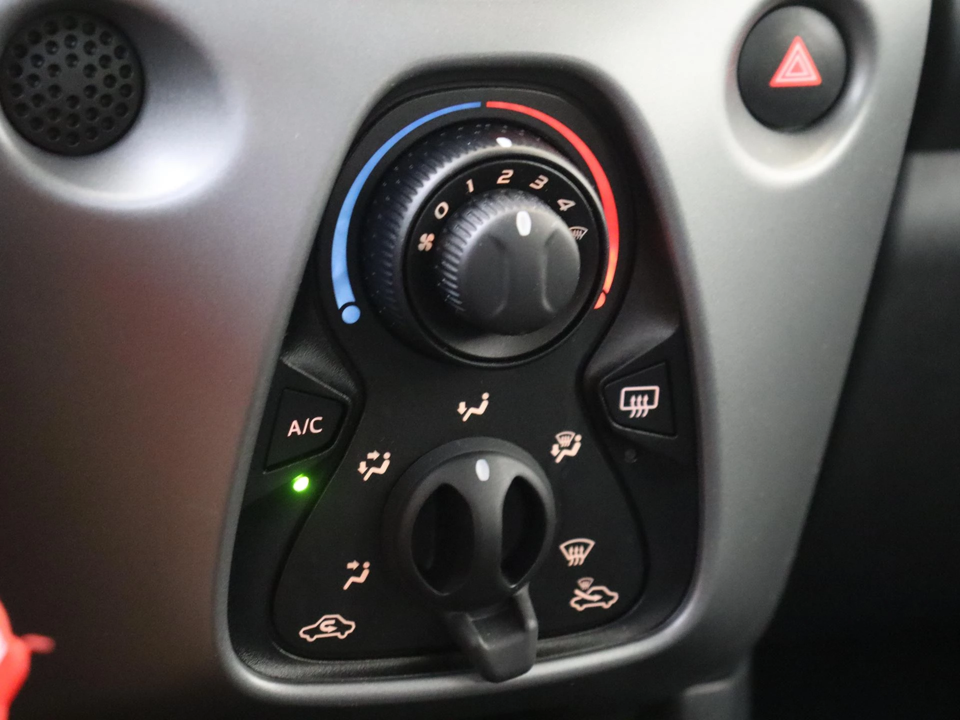 Toyota-Aygo-image-17