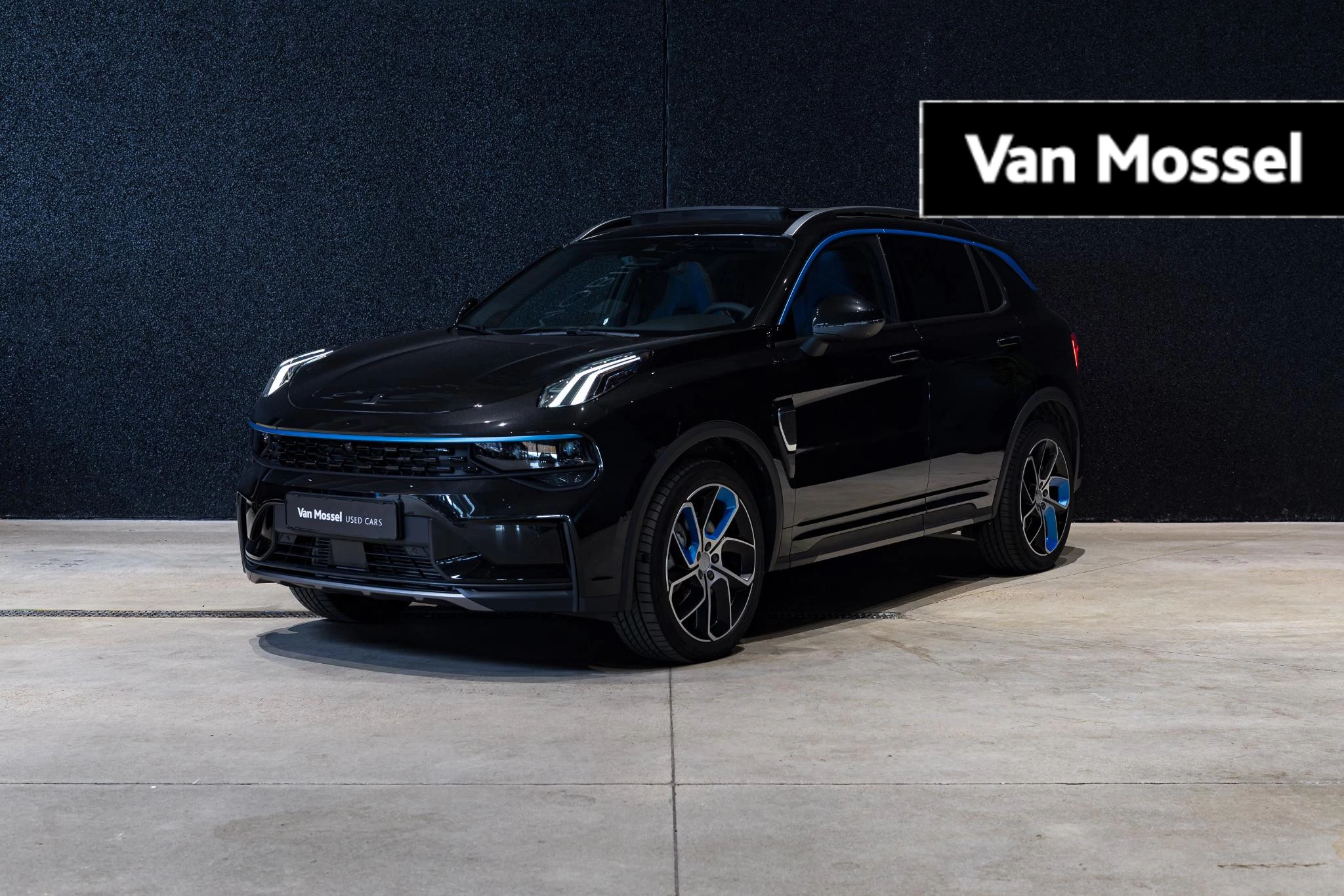 Lynk & Co-01-image-0