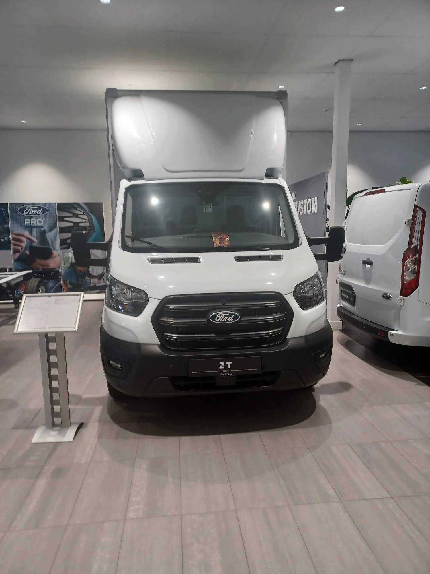 Ford Transit 350L Trend - Meubelbak met laadlift - 360 camera