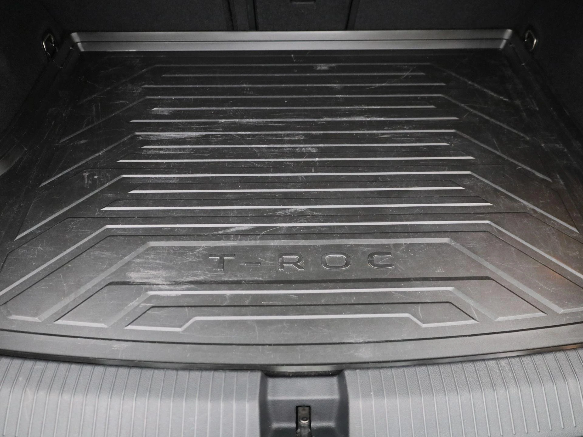 Volkswagen-T-Roc-image-11