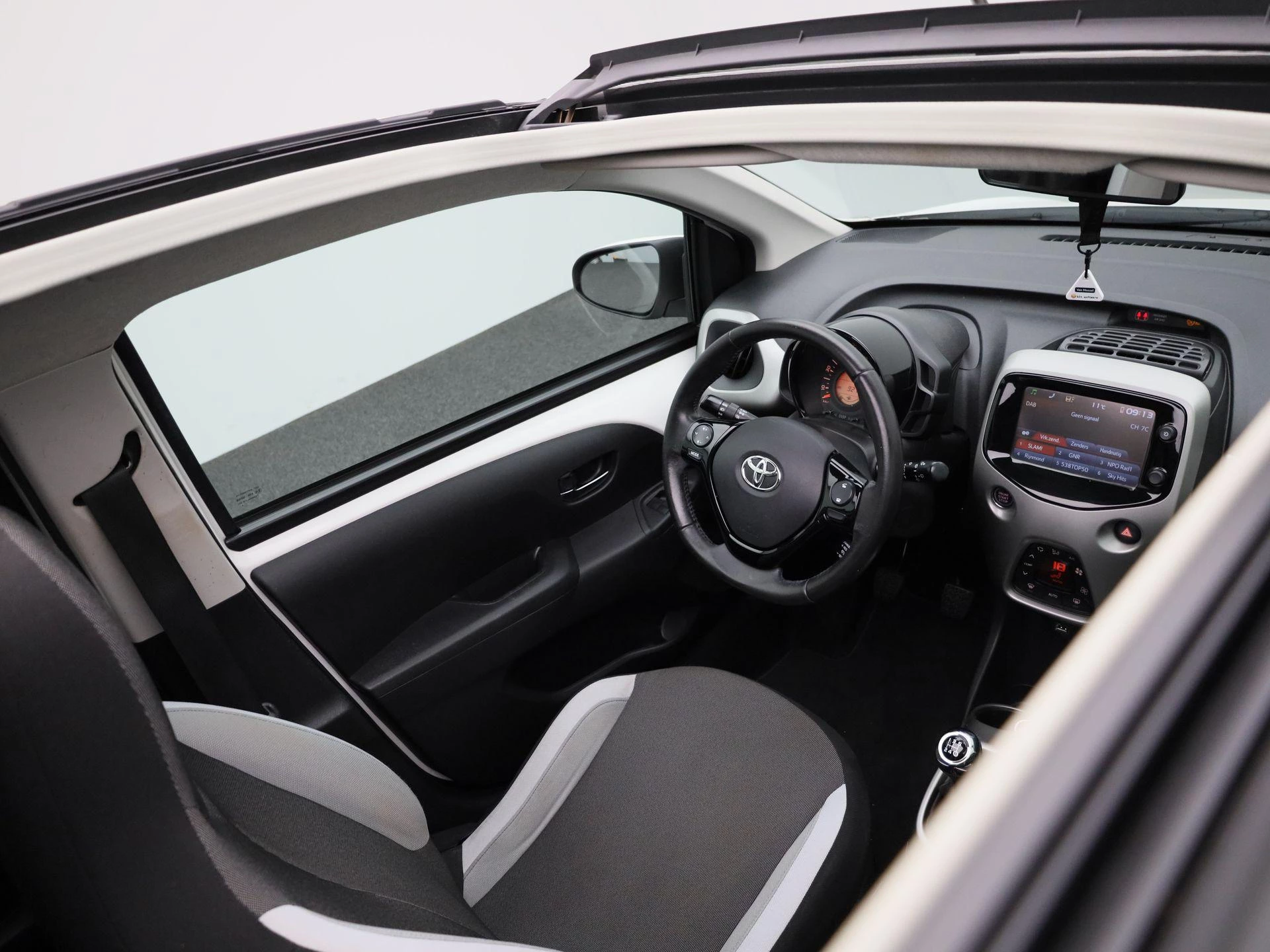 Toyota Aygo 1.0 VVT-i x-wave