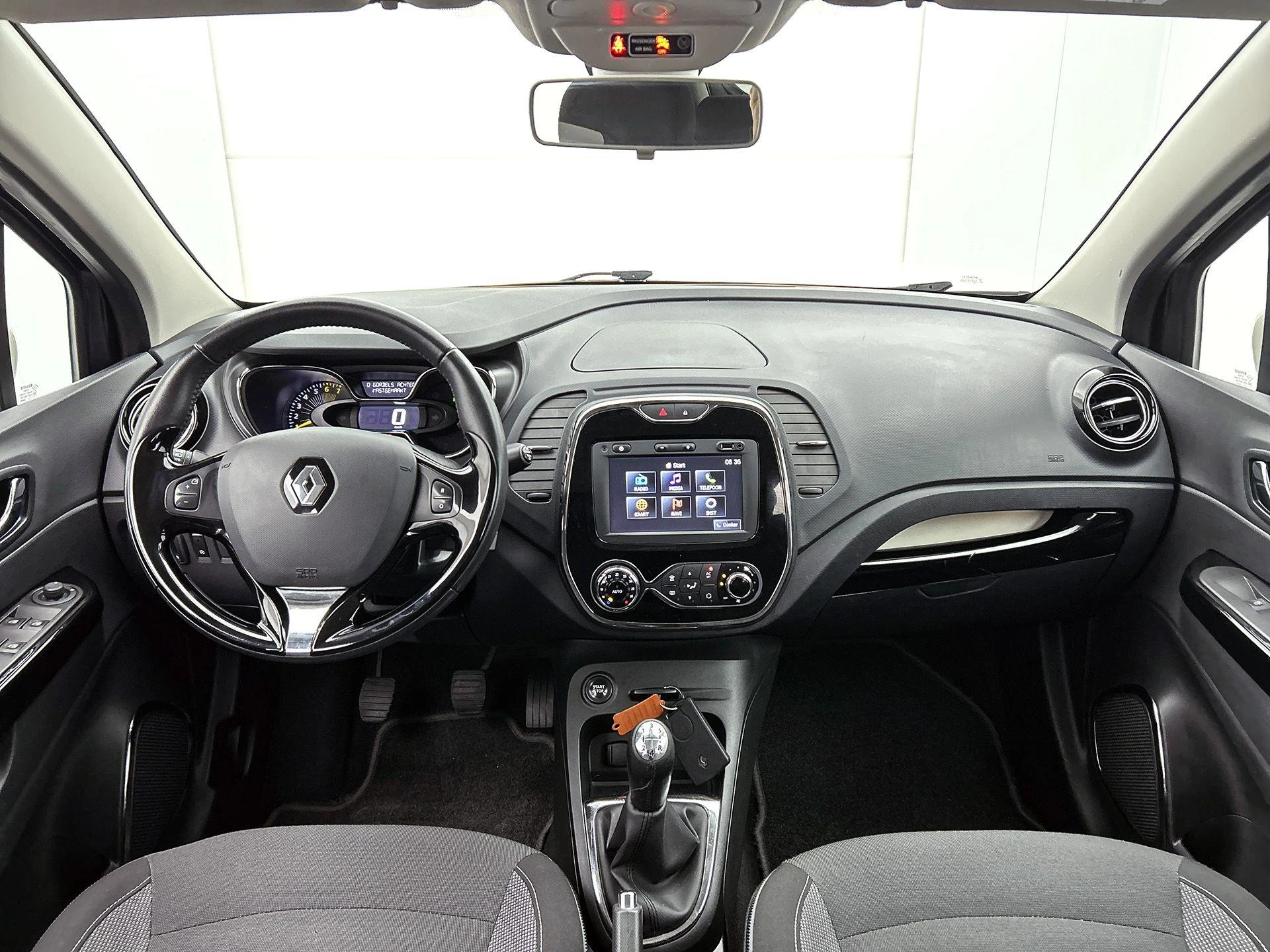 Renault-Captur-image-15