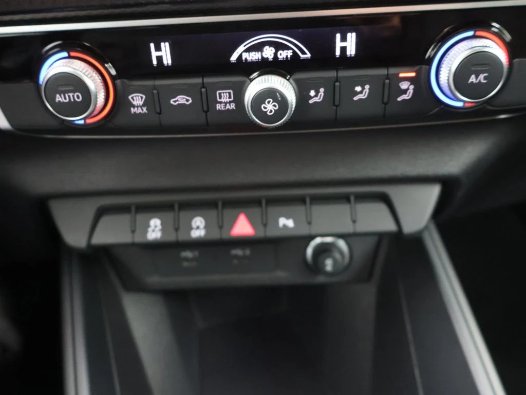 Audi A1 Sportback Audi A1 Sportback 25TFSI 95PK *NAVI*APP CONNECT*BLTH*CRUISE*PDC*DIGITAL DASHBOARD*...