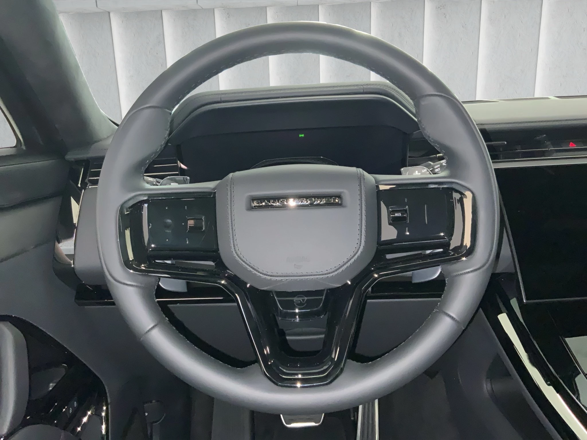 Land Rover Range Rover Sport SV Bespoke CARBON P635 4.4 V8 | 23
