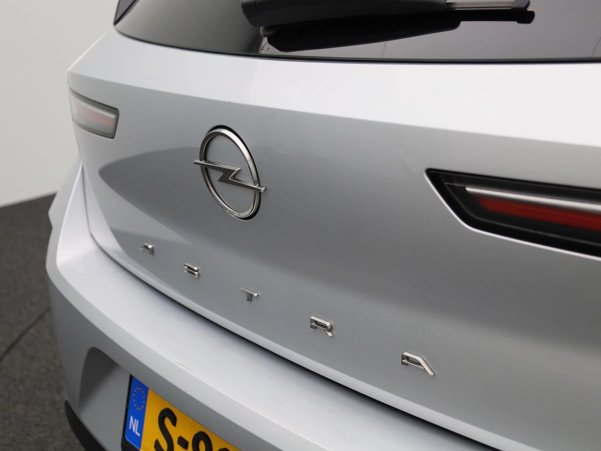 Opel-Astra-image-27