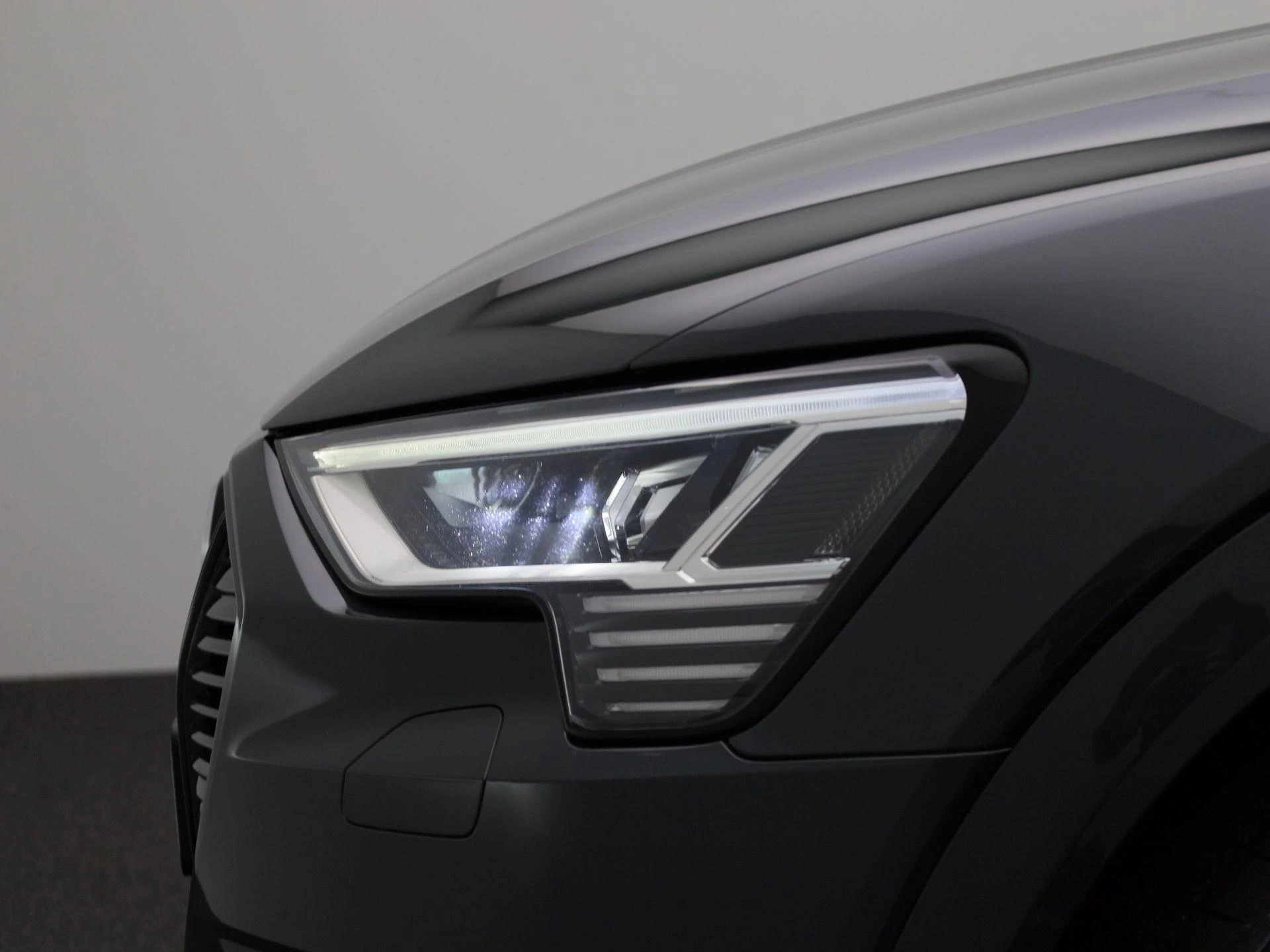 Audi-e-tron-image-15