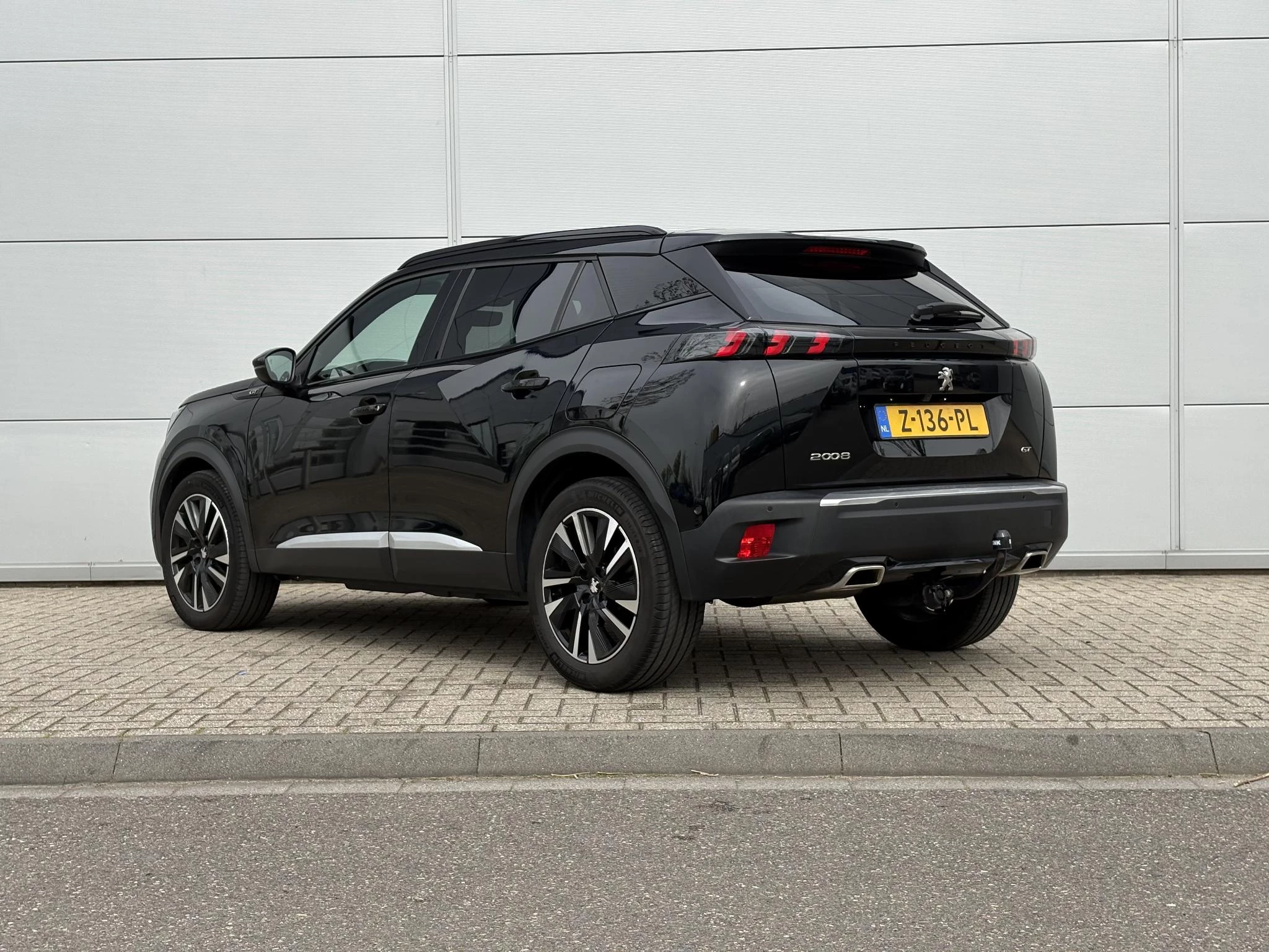Peugeot-2008-image-3