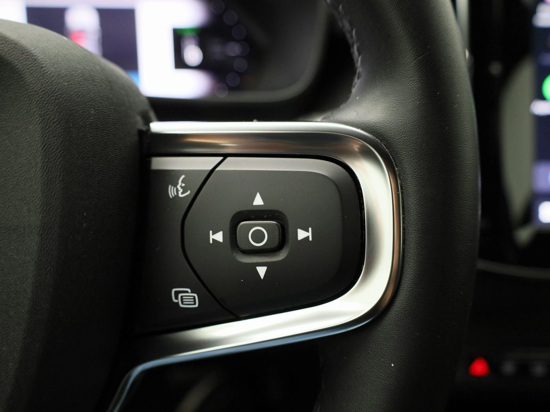 Volvo-XC40-image-17