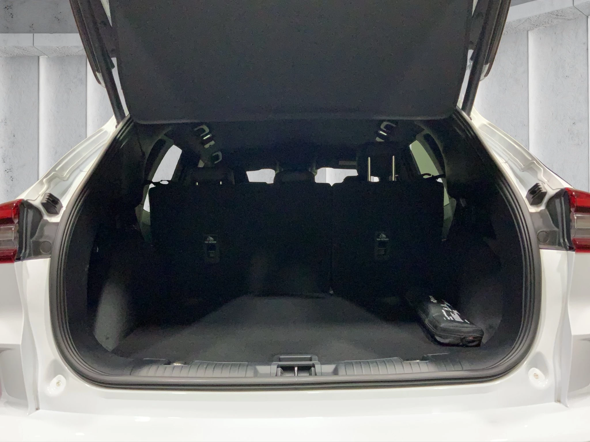 Ford Kuga ST-Line X Aut.*360GRAD*LED-MATRIX*NAVI*GRA*WINTER-PKT.