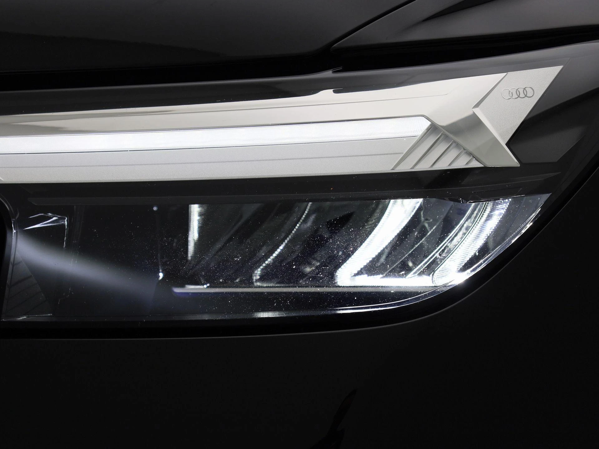 Audi-Q4 e-tron-image-14