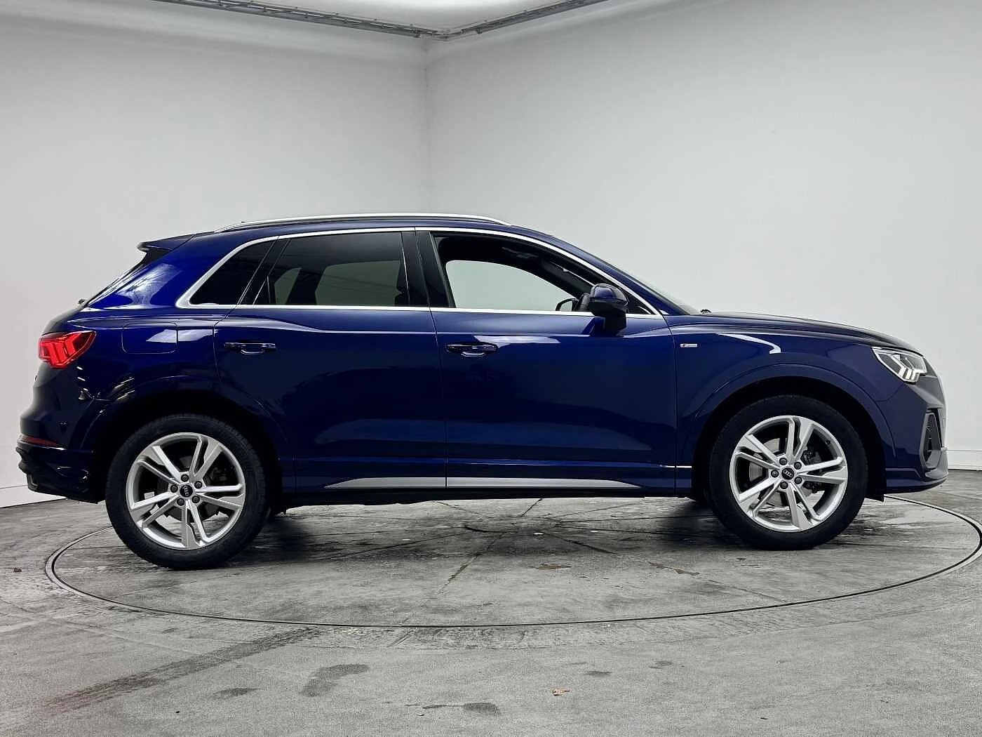 Audi-Q3-image-3