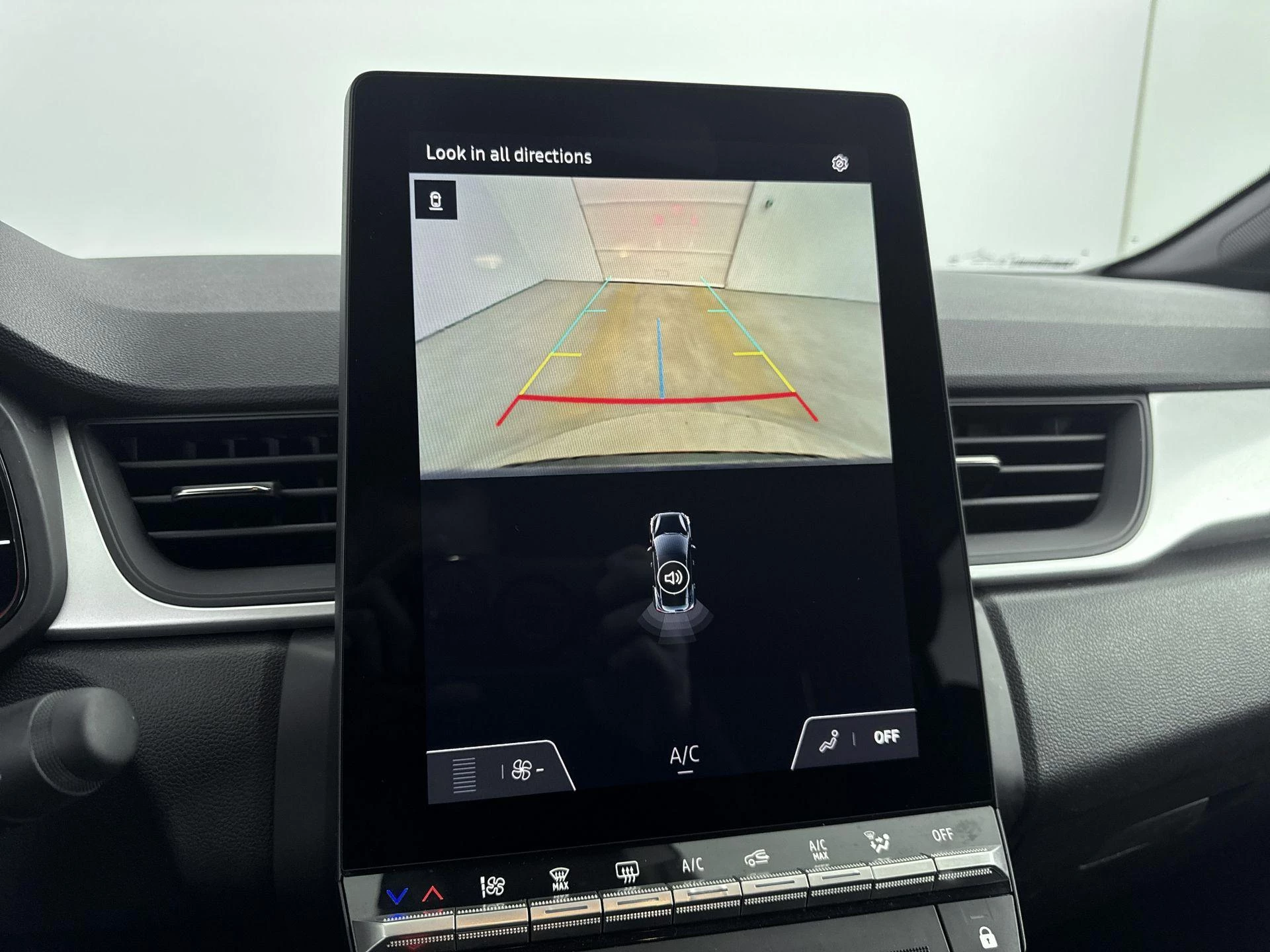 Renault-Captur-image-9