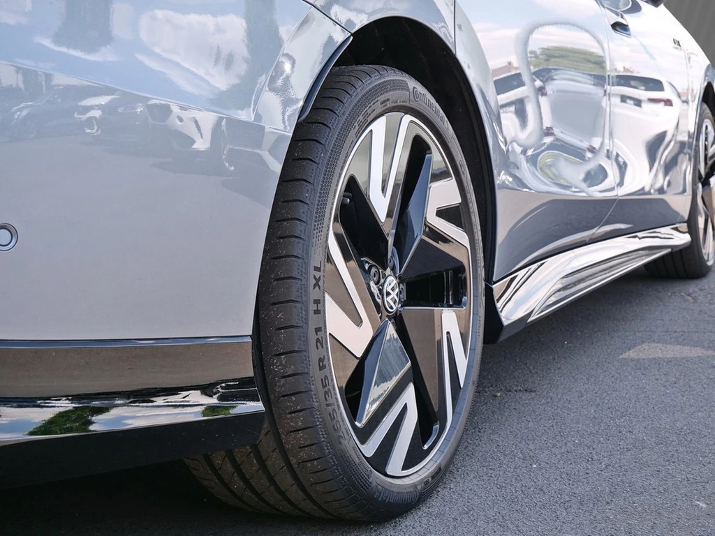 Volkswagen-ID.7-image-4