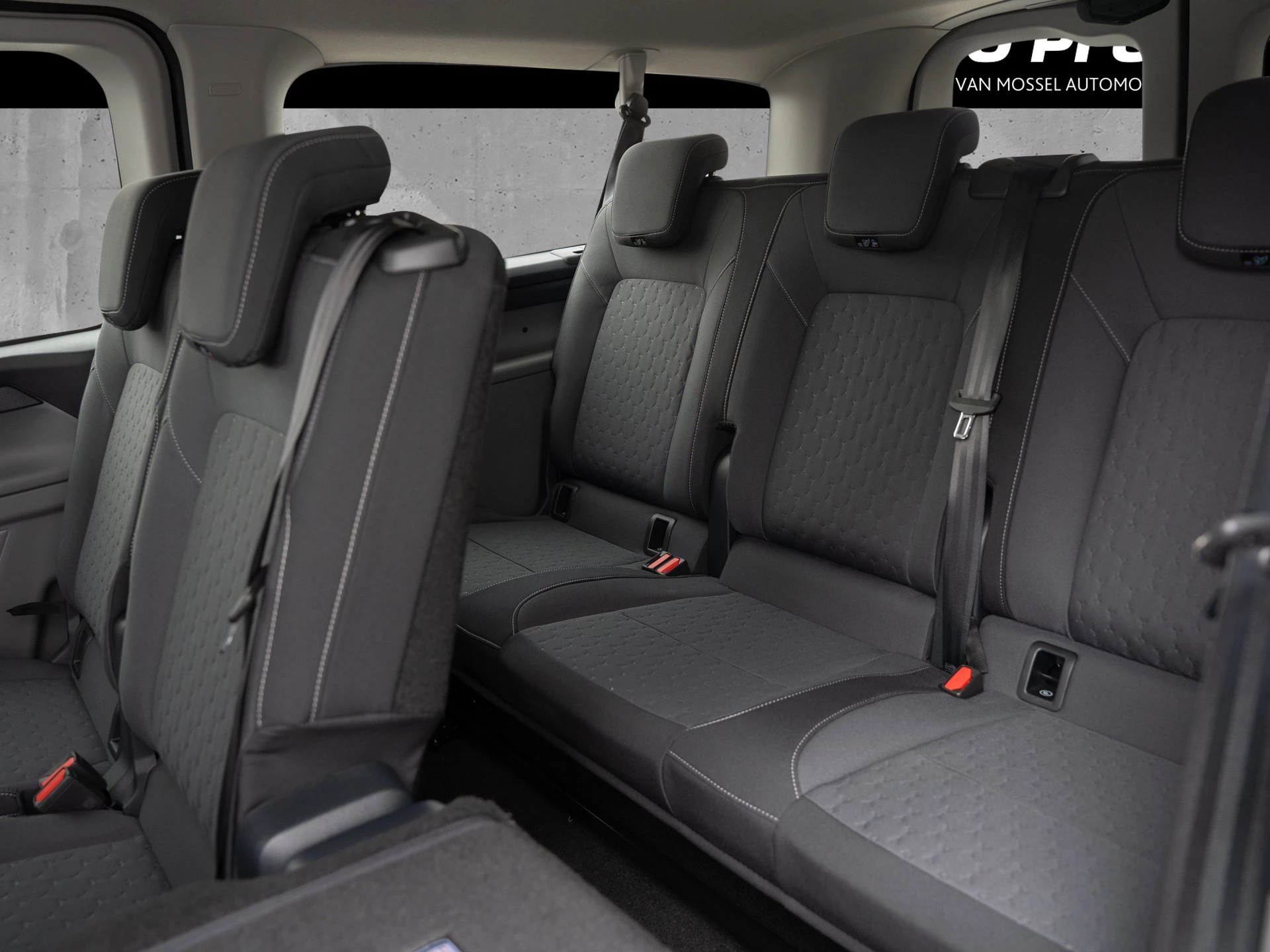 Ford Transit Custom Limited 2.0 EcoBlue 125kW 320 L2 Auto Turnier. 4-türig