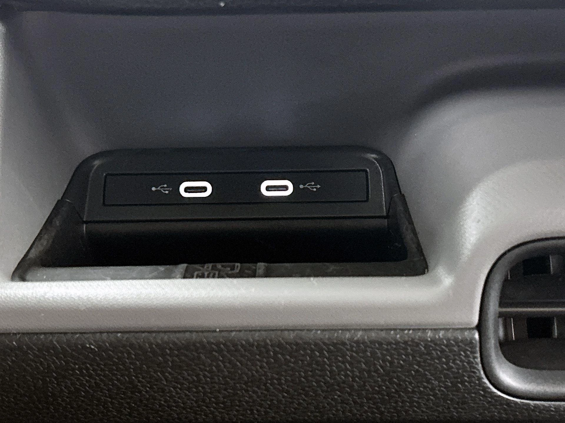 Volkswagen-ID. Buzz Cargo-image-34
