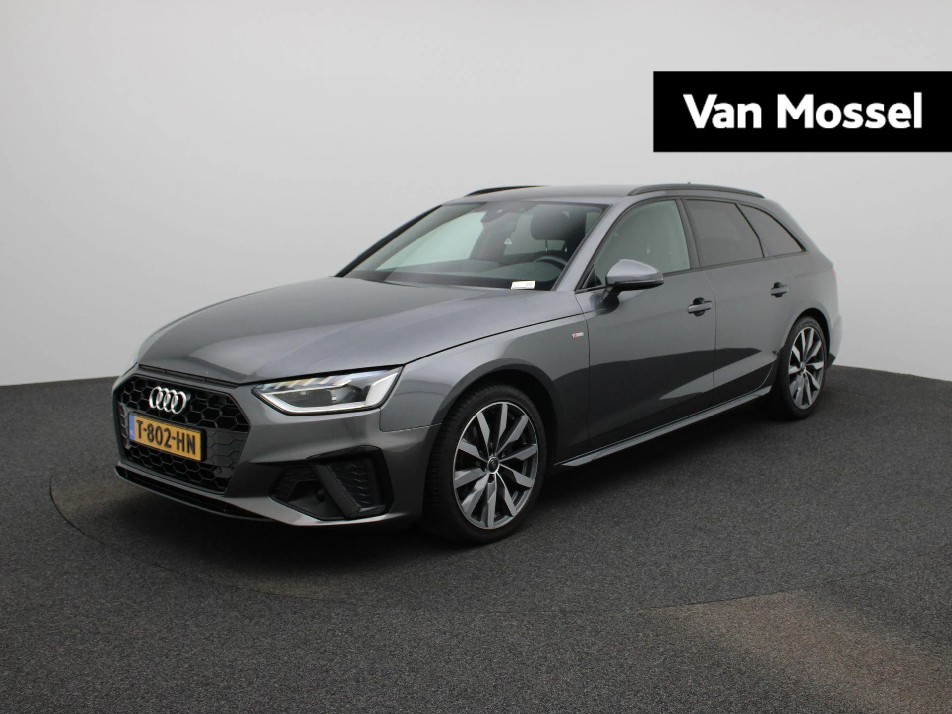 Audi-A4-image-0