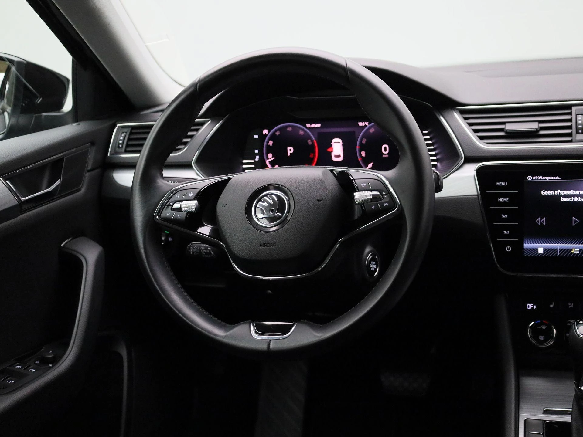 Škoda-Superb-image-11