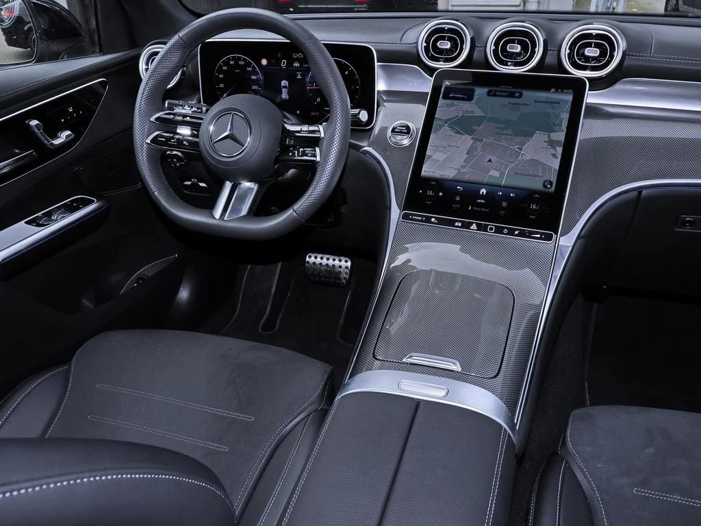 Mercedes-Benz-GLC 300 d-image-10