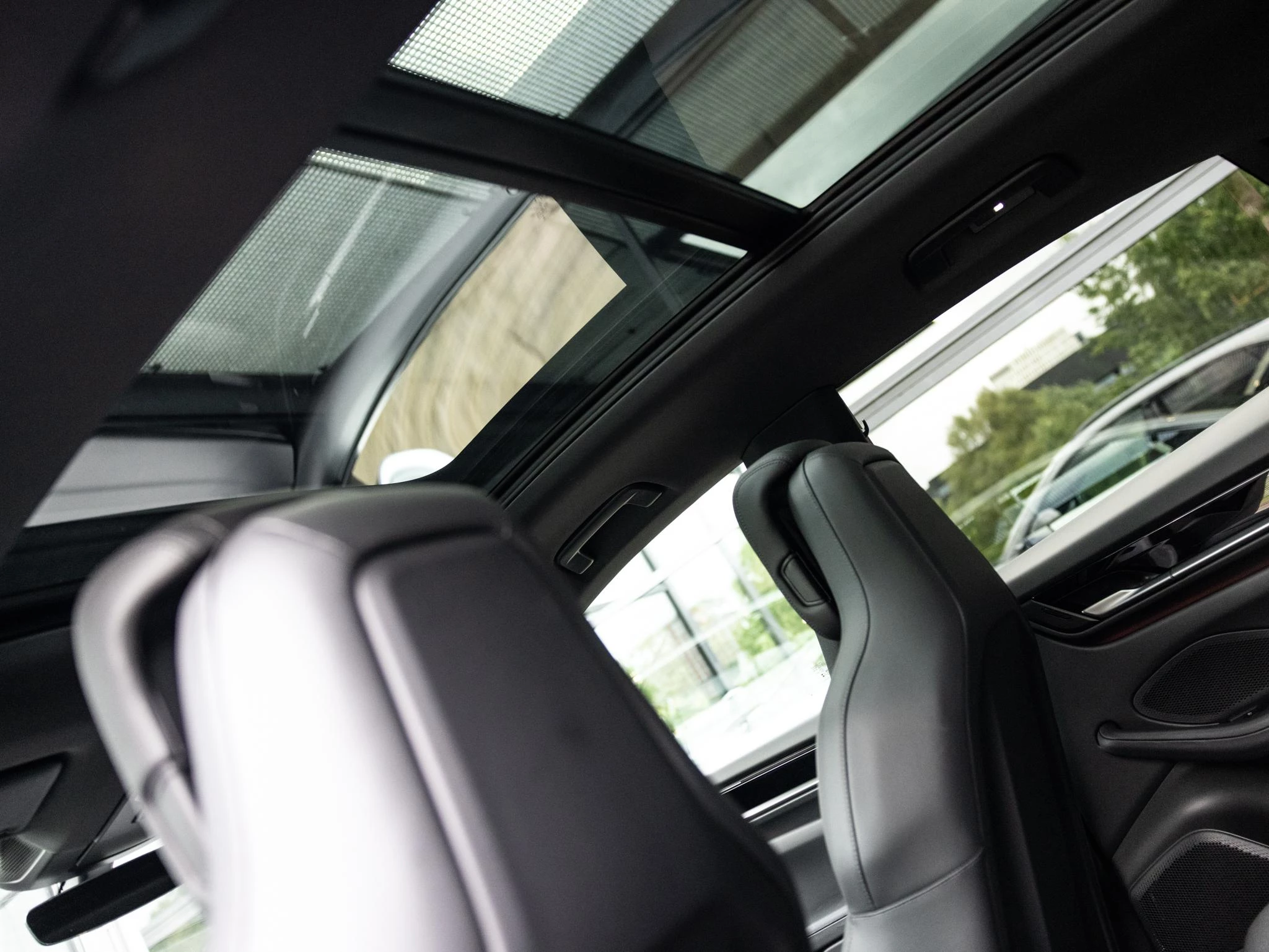 Porsche-Macan-image-17