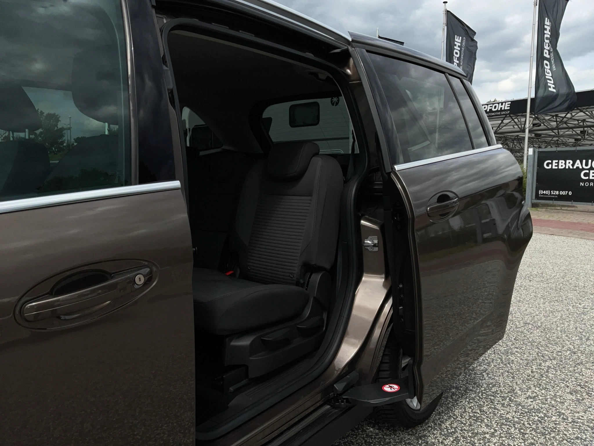 Ford-Grand C-Max-image-19