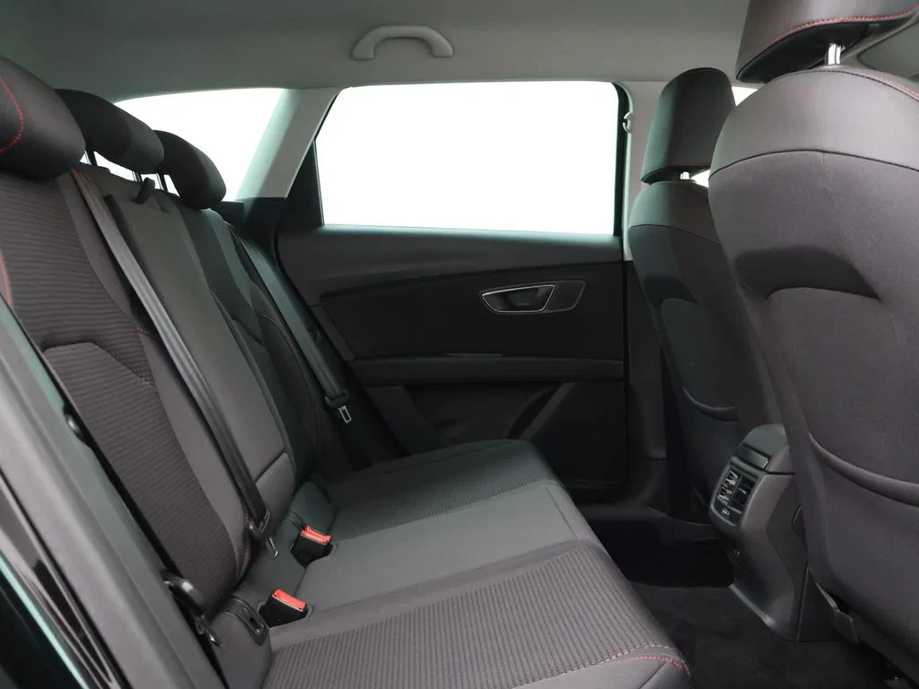 SEAT-Leon-image-13