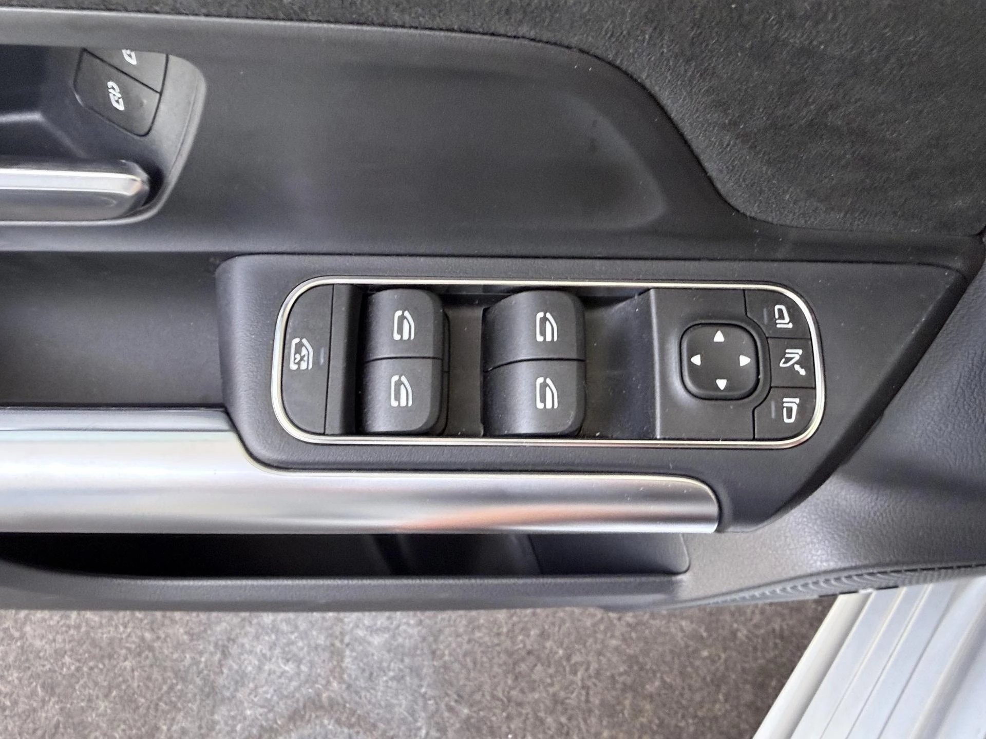 Mercedes-Benz B-Klasse 250 e Business Solution AMG