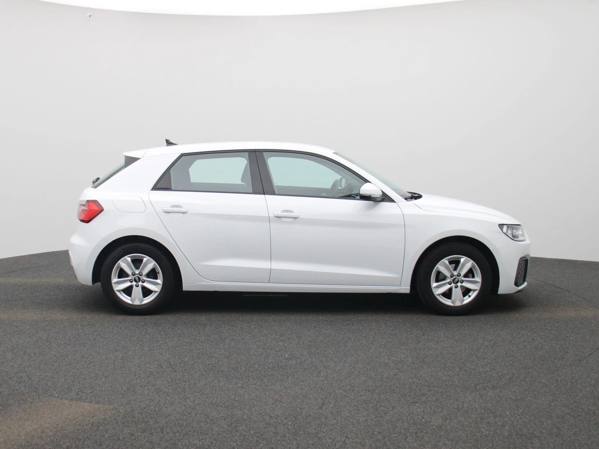 Audi-A1 Sportback-image-5