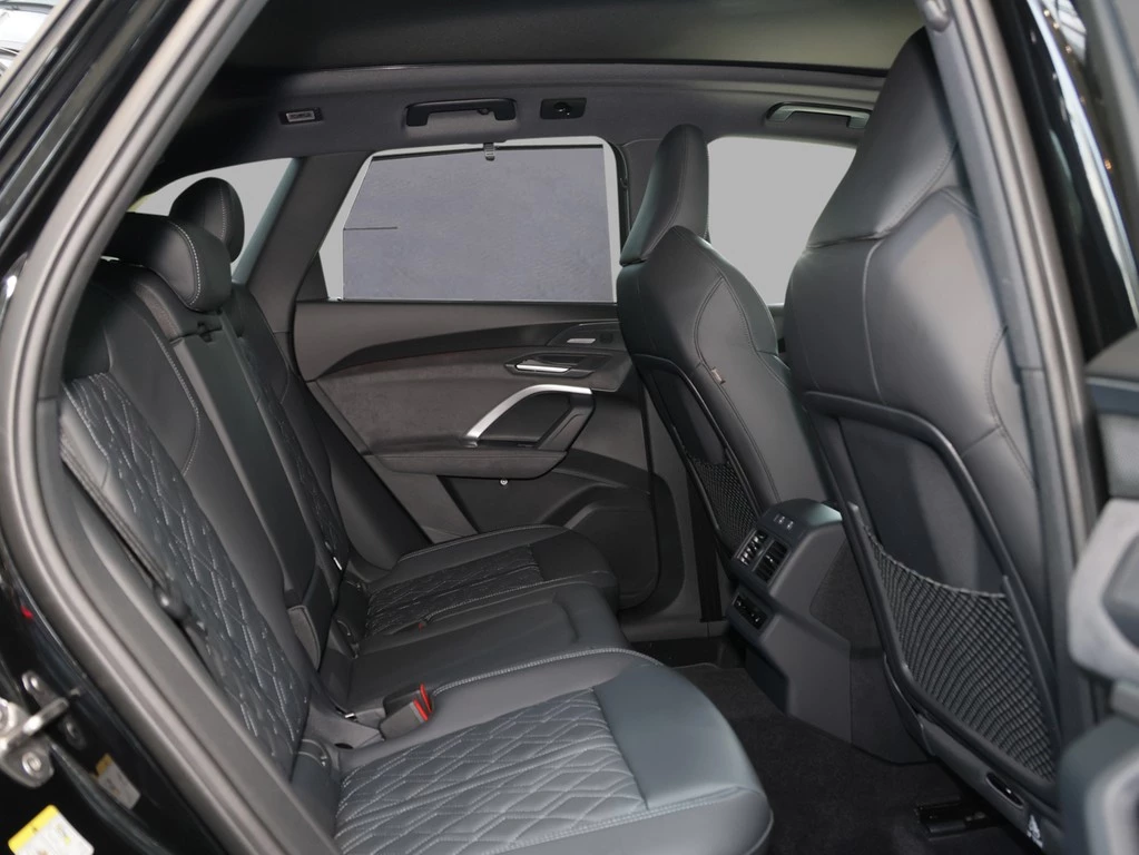 Audi SQ5 SUV TFSI 270 kW S tronic 3.0 TFSI quattro 270 kW edition one mythosschwarz
