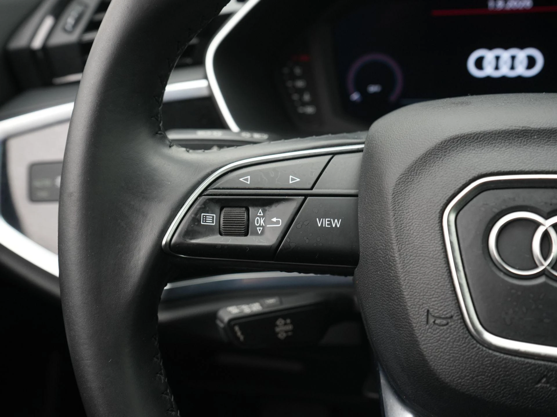 Audi-Q3-image-25