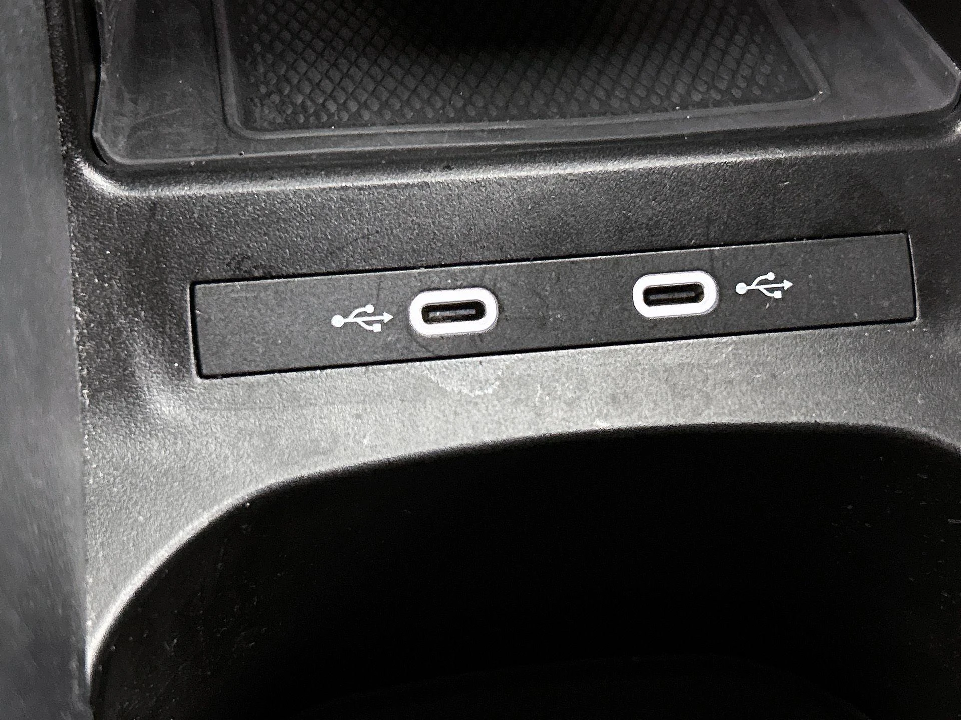 Volkswagen-ID.4-image-36