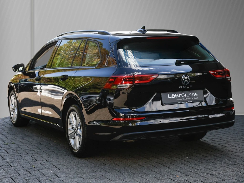 Volkswagen-Golf-image-3