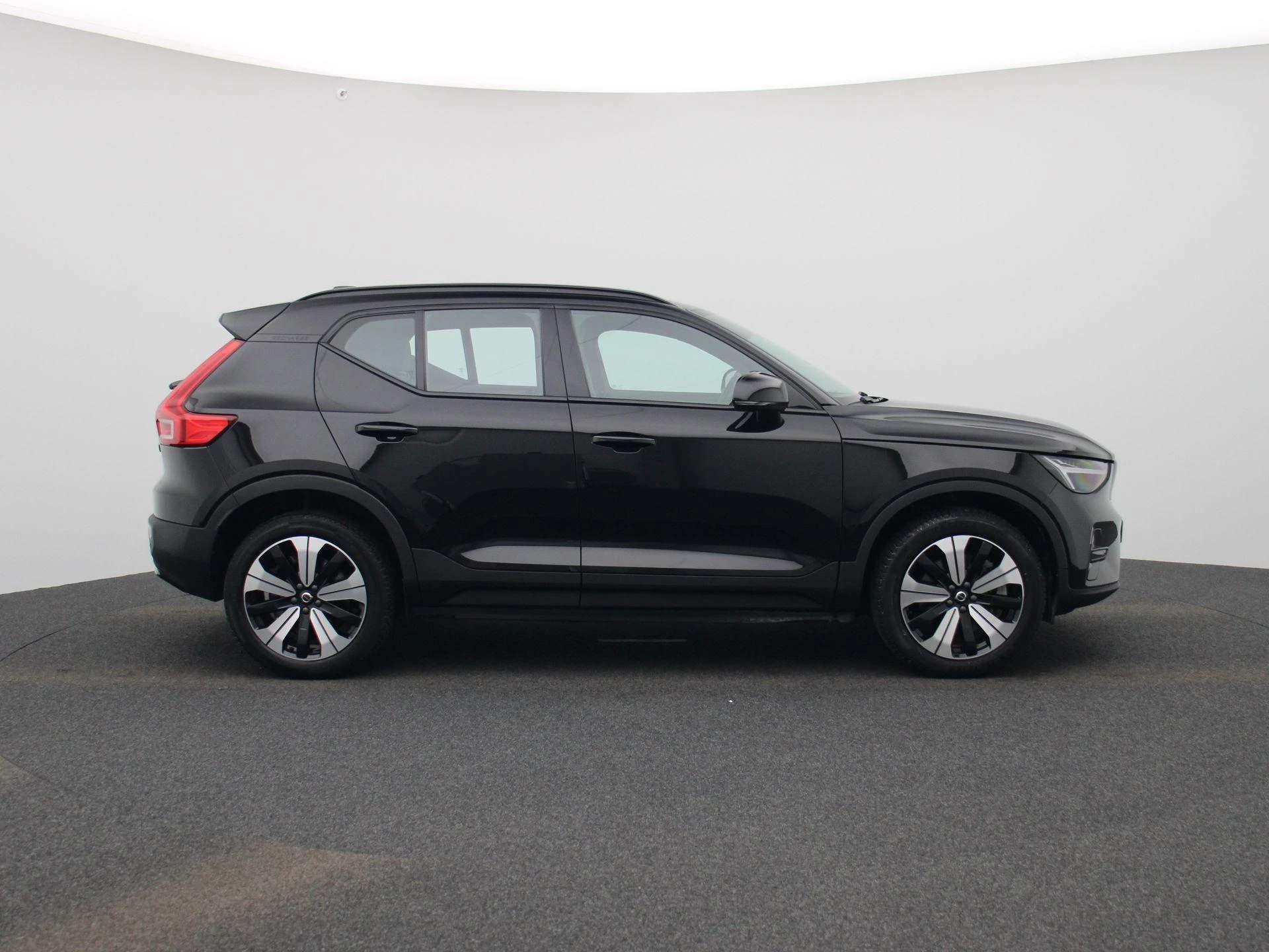 Volvo-XC40-image-7