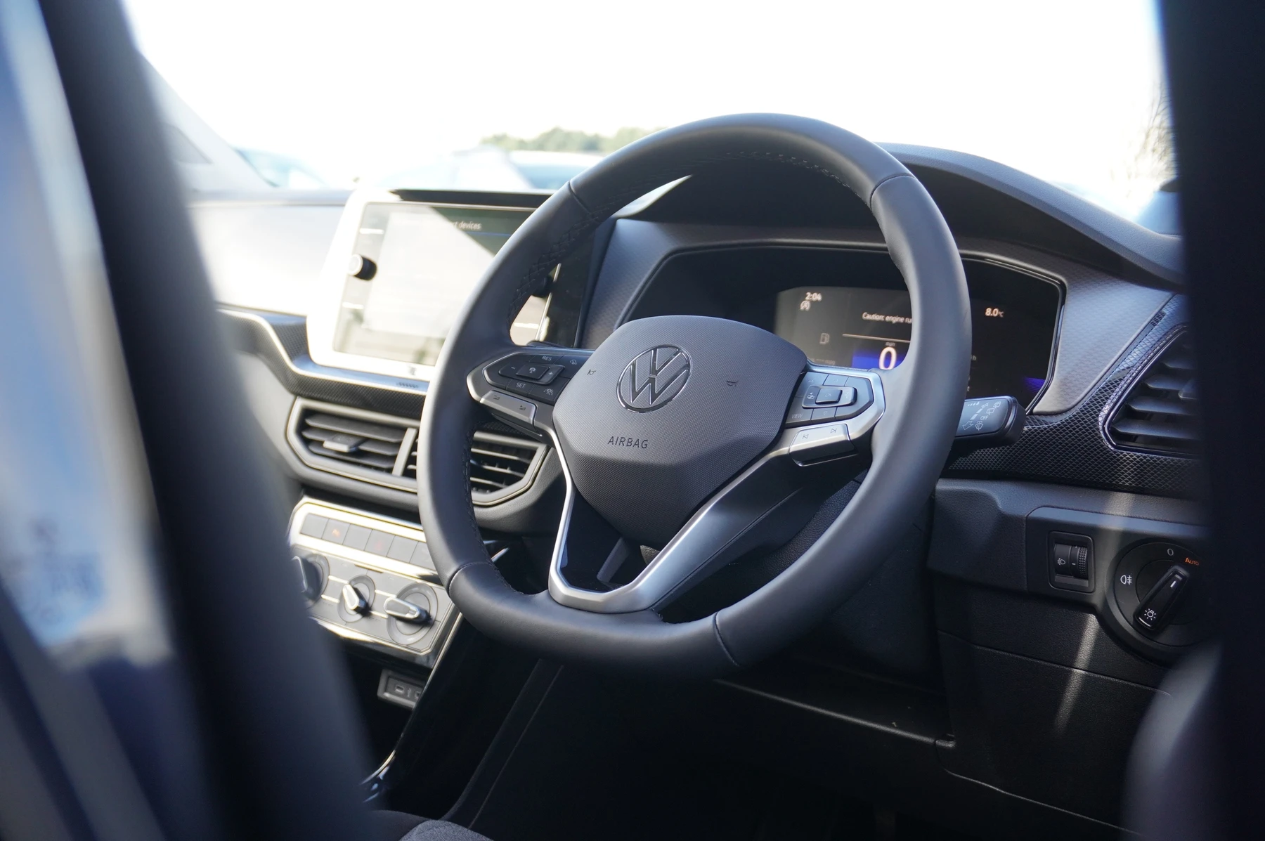 Volkswagen-T-Cross-image-24